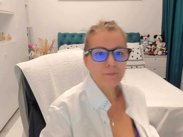 SalomeJade live cam preview