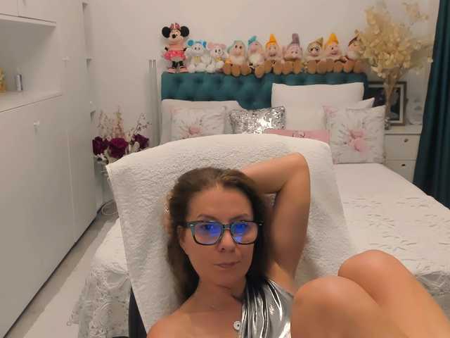 SalomeJade live cam on BongaCams