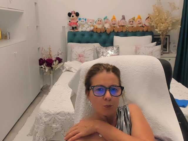 SalomeJade live cam on BongaCams