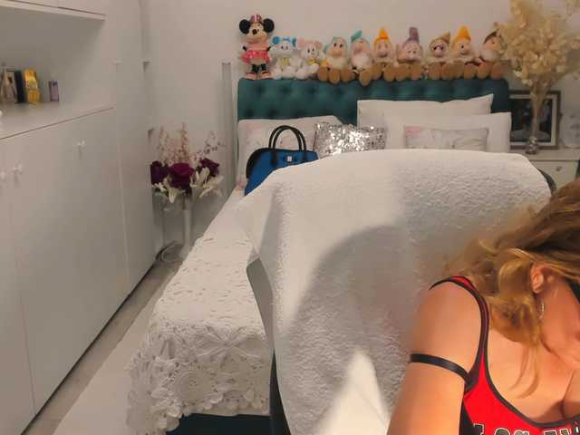 SalomeJade live cam on BongaCams