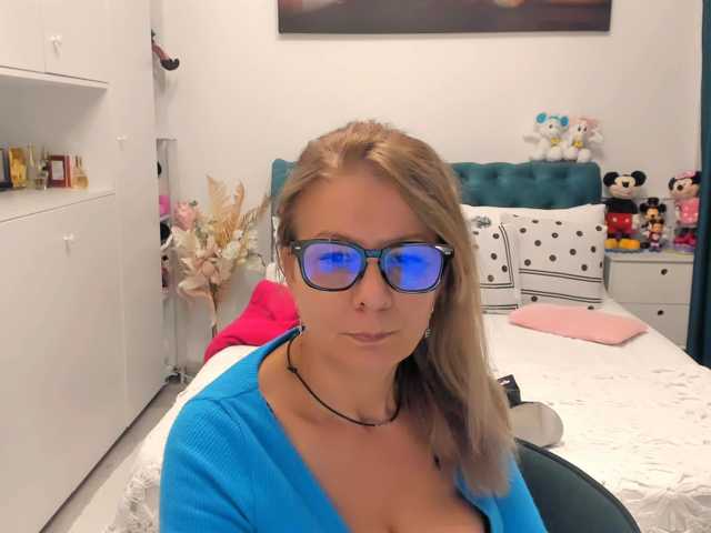SalomeJade live cam on BongaCams