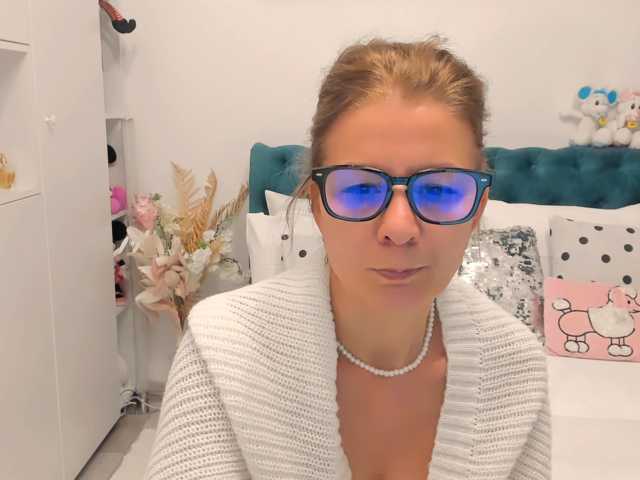SalomeJade live cam on BongaCams