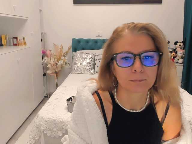 SalomeJade live cam preview