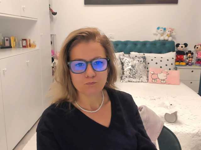 SalomeJade live cam preview
