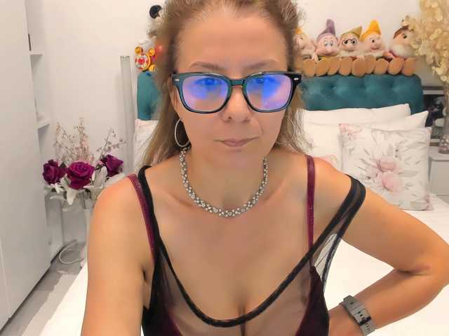SalomeJade live webcam show