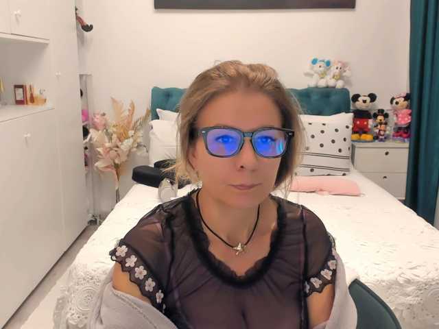 SalomeJade live cam preview