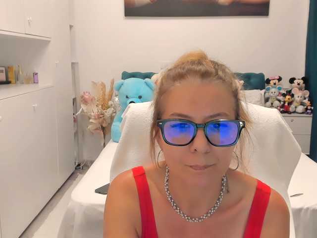 SalomeJade live webcam show