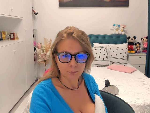 SalomeJade live cam preview