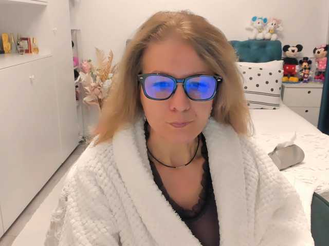 SalomeJade live cam on BongaCams