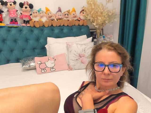 SalomeJade live webcam show