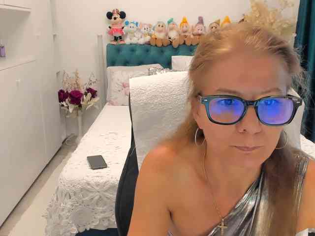 SalomeJade webcam