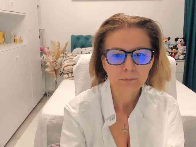 SalomeJade webcam