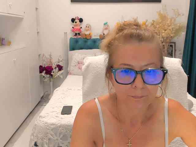Modella: SalomeJade
