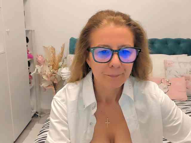 SalomeJade webcam