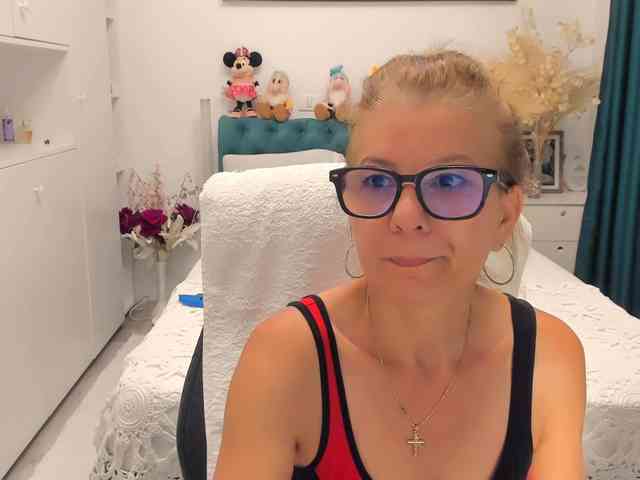 SalomeJade webcam