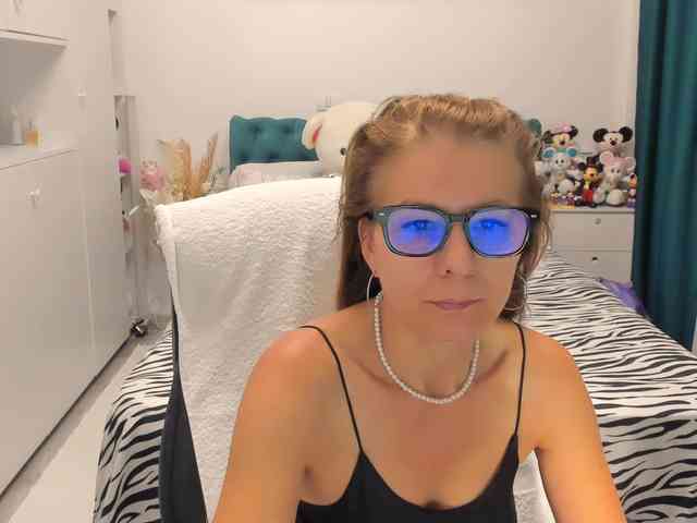 SalomeJade webcam