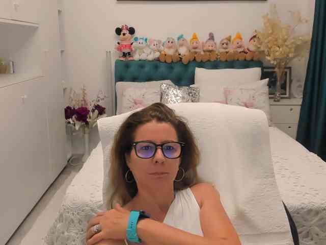 SalomeJade webcam