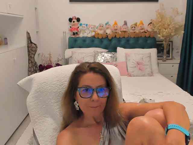 SalomeJade webcam