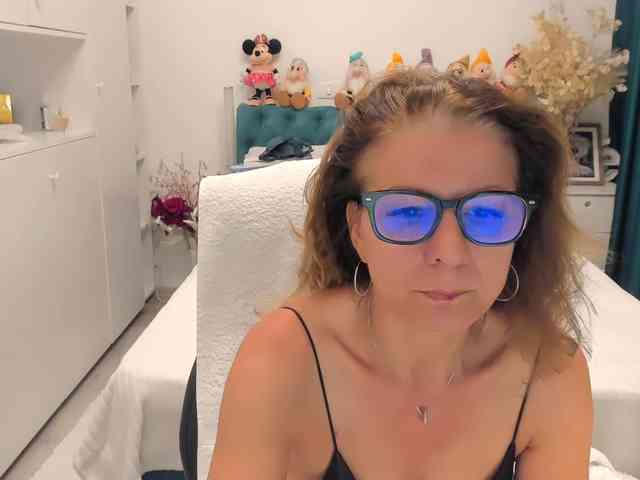 SalomeJade webcam