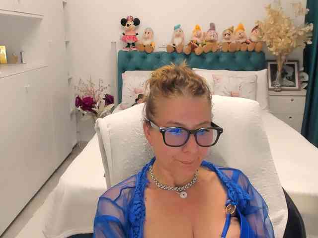 SalomeJade webcam