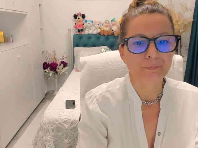 SalomeJade webcam