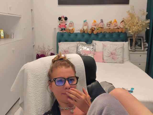 SalomeJade webcam