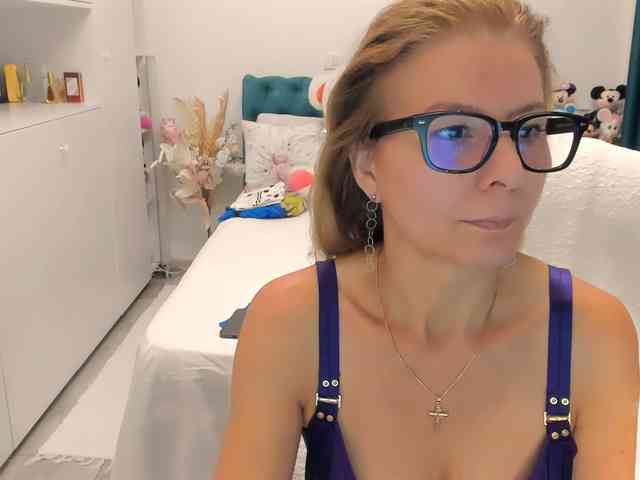 SalomeJade webcam