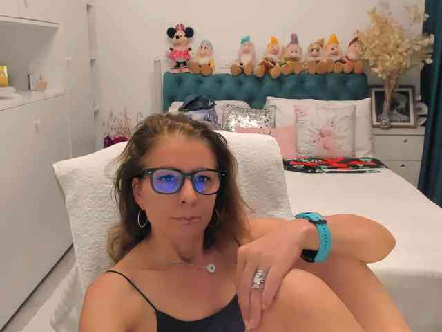 SalomeJade webcam
