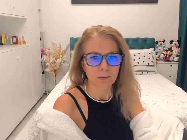 SalomeJade webcam