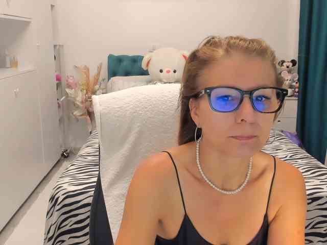SalomeJade webcam