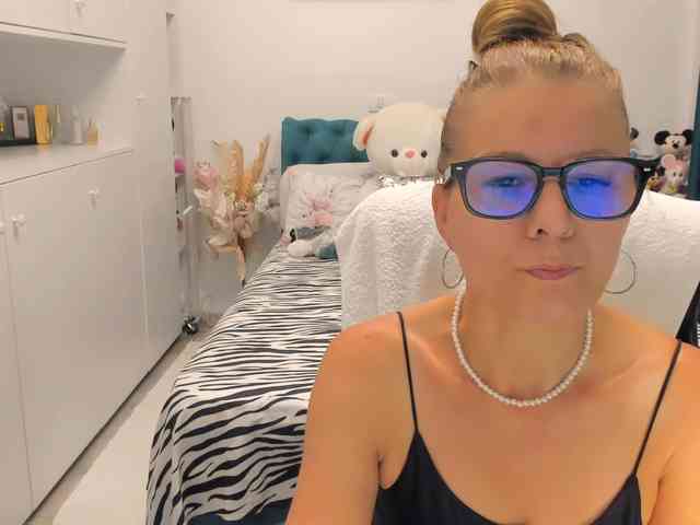 SalomeJade webcam