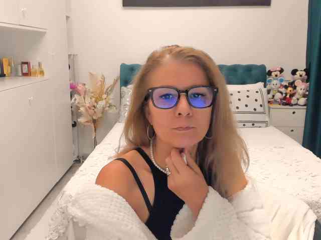 SalomeJade webcam