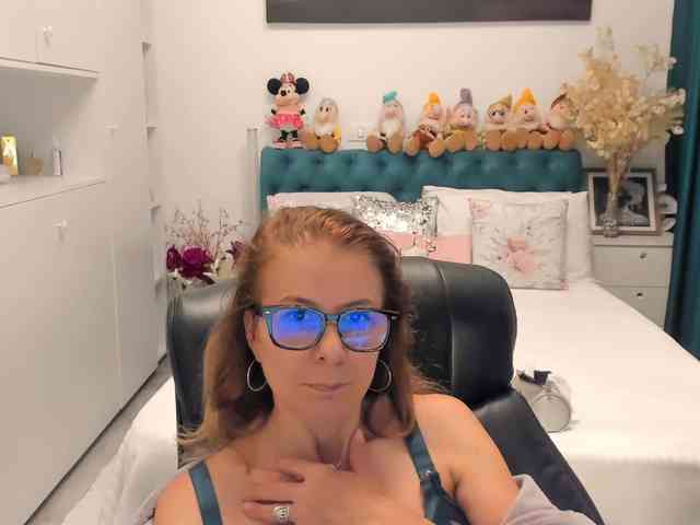 SalomeJade webcam