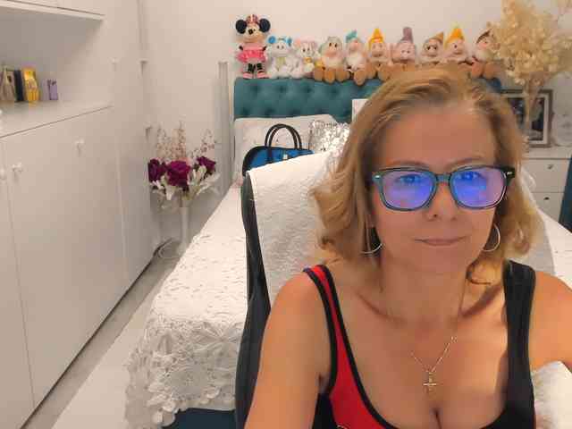 SalomeJade webcam