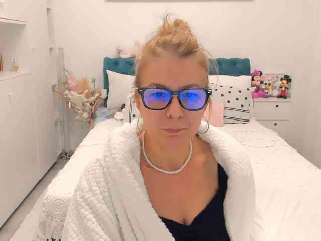 SalomeJade webcam