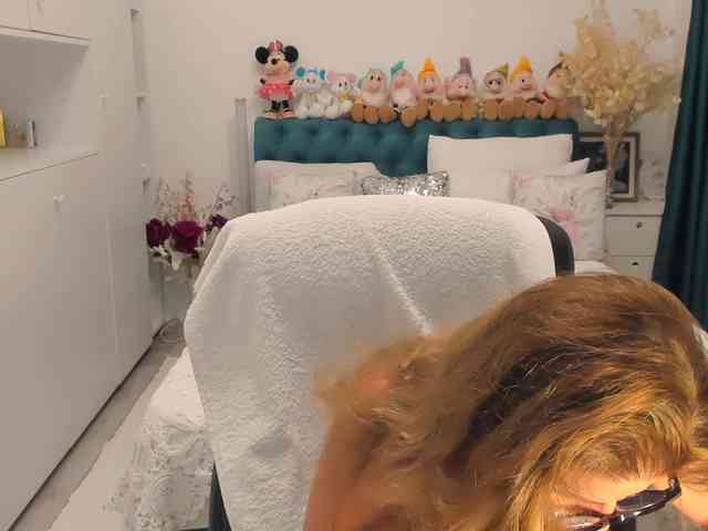 SalomeJade webcam