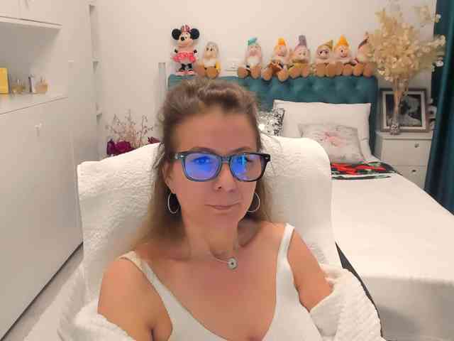 SalomeJade webcam