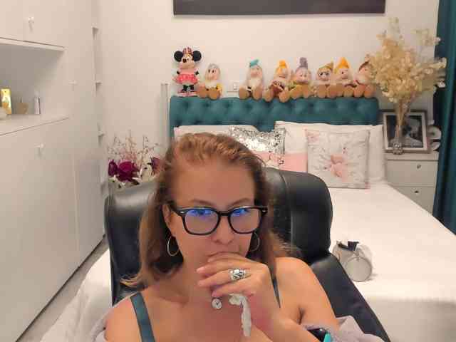 SalomeJade webcam