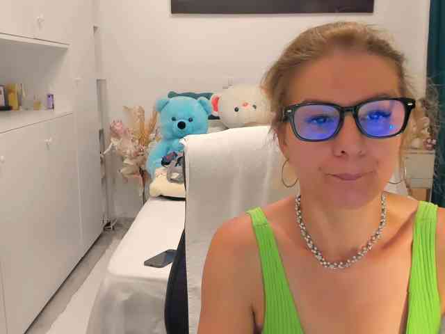 SalomeJade webcam