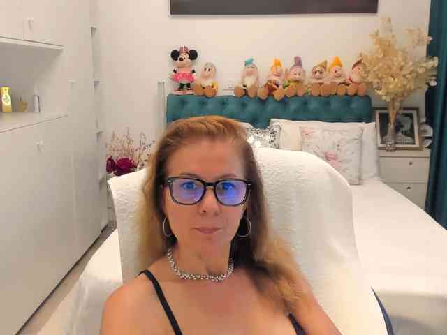 SalomeJade webcam