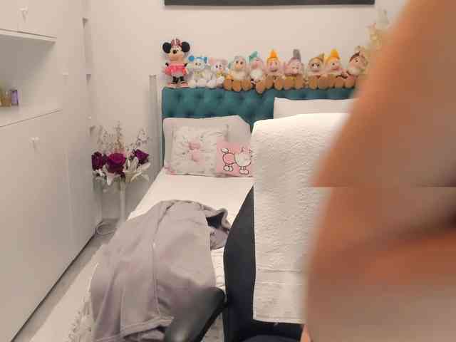 SalomeJade webcam
