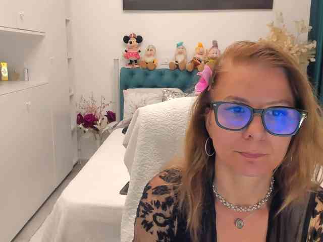 SalomeJade webcam