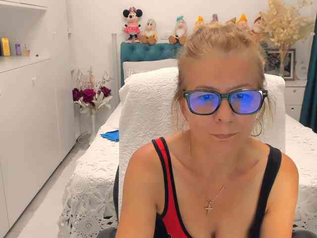 SalomeJade webcam