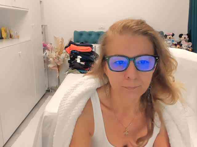SalomeJade webcam