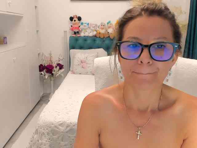 SalomeJade webcam