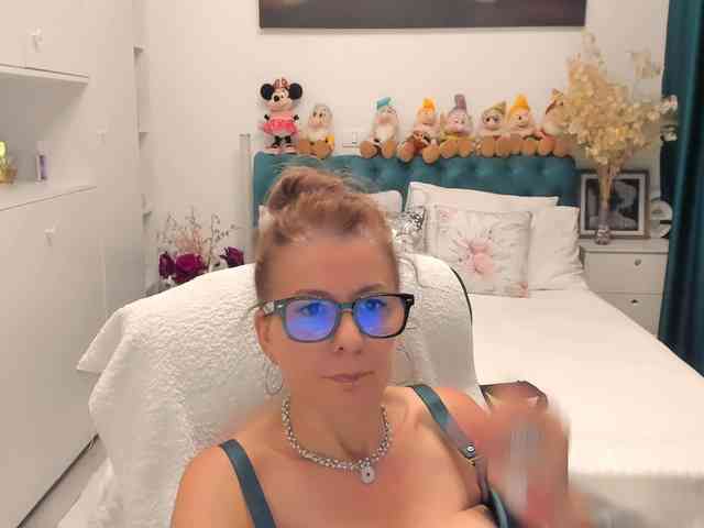 SalomeJade webcam