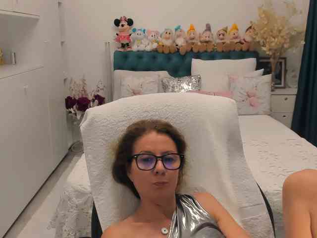 SalomeJade Sex Cam Show