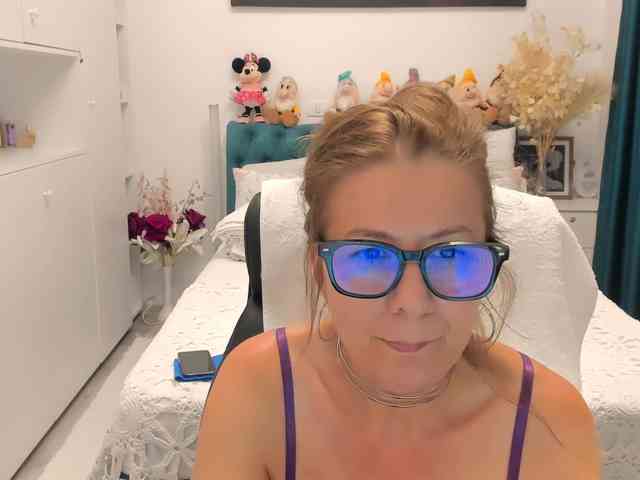 SalomeJade webcam