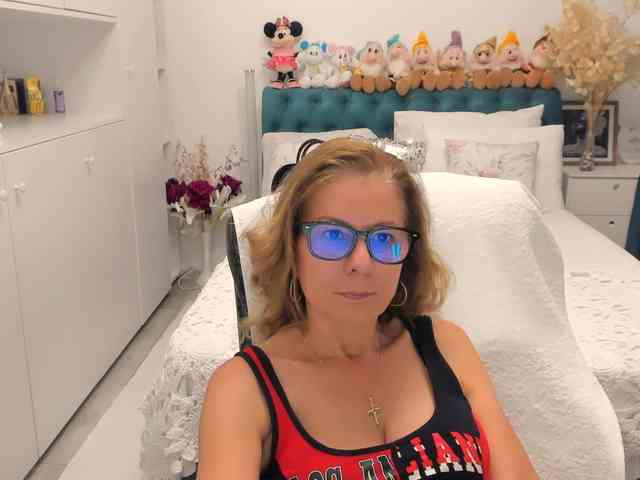 SalomeJade webcam