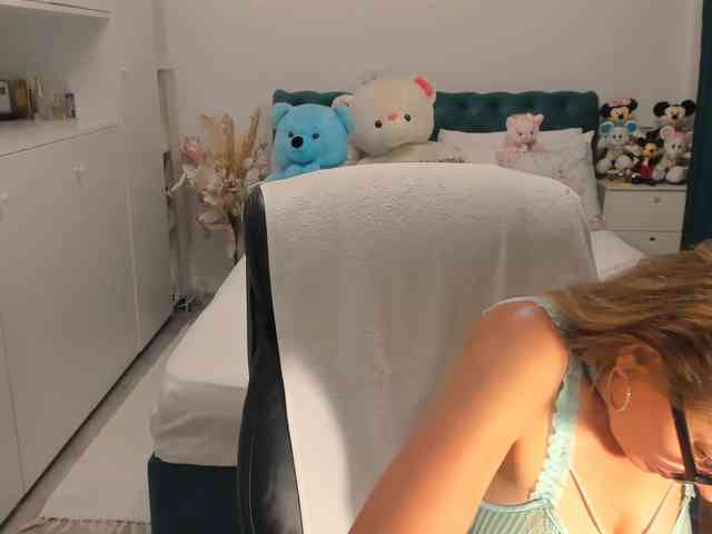 SalomeJade webcam